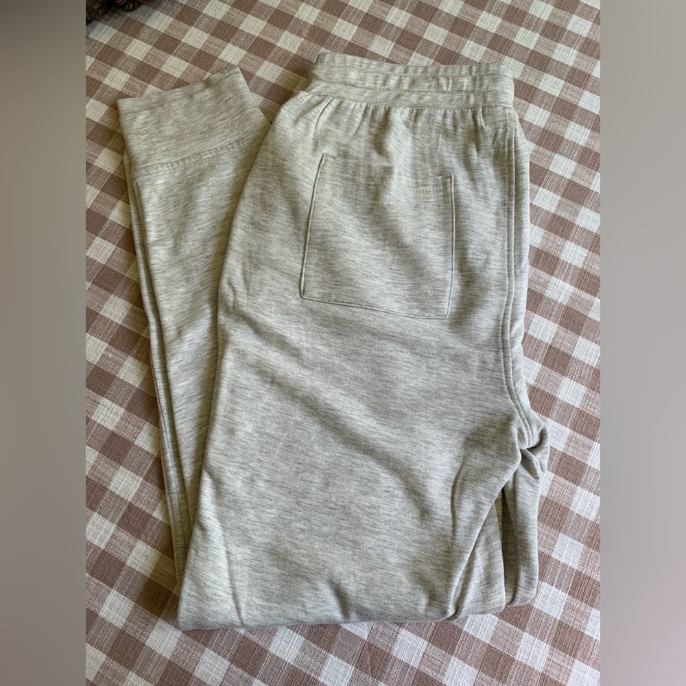 NWOT Carly Jean Los Angeles Jogger Pants - Size Small